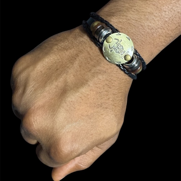 Taurus zodiac bracelet with wood beads & alloy clasp - Picture 1 of 2